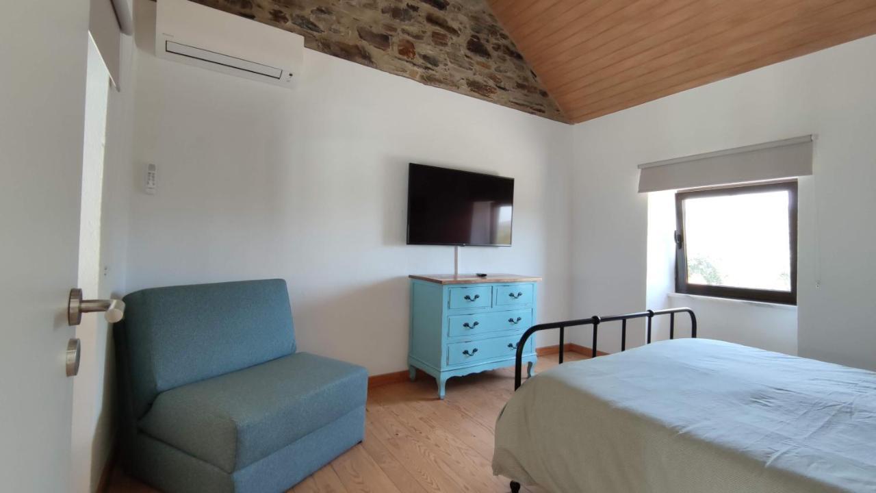 Pomar das Oliveiras - Moradia com Piscina privada e carregamento VE gratuito Carvalhal (Castelo Branco) Exterior foto