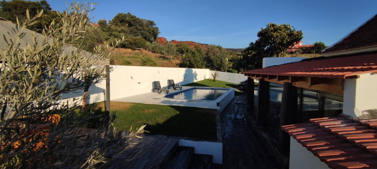 Pomar das Oliveiras - Moradia com Piscina privada e carregamento VE gratuito Carvalhal (Castelo Branco) Exterior foto