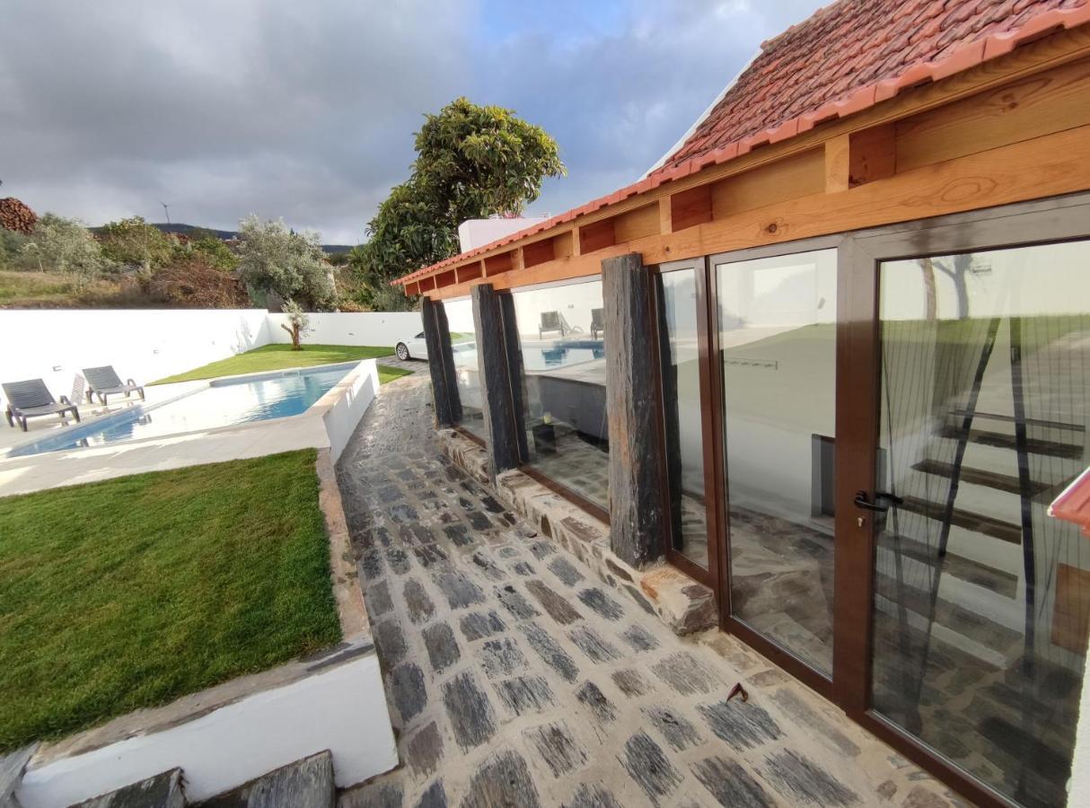 Pomar das Oliveiras - Moradia com Piscina privada e carregamento VE gratuito Carvalhal (Castelo Branco) Exterior foto