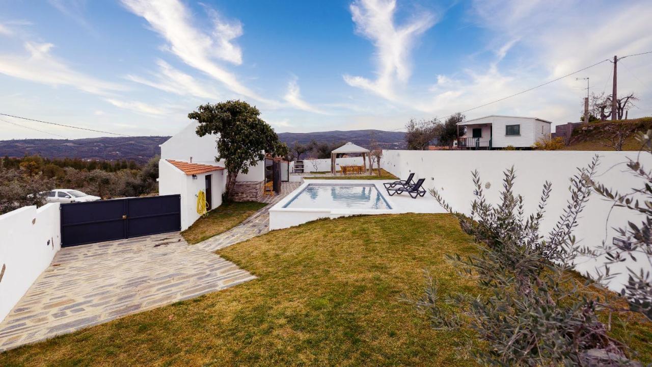 Pomar das Oliveiras - Moradia com Piscina privada e carregamento VE gratuito Carvalhal (Castelo Branco) Exterior foto