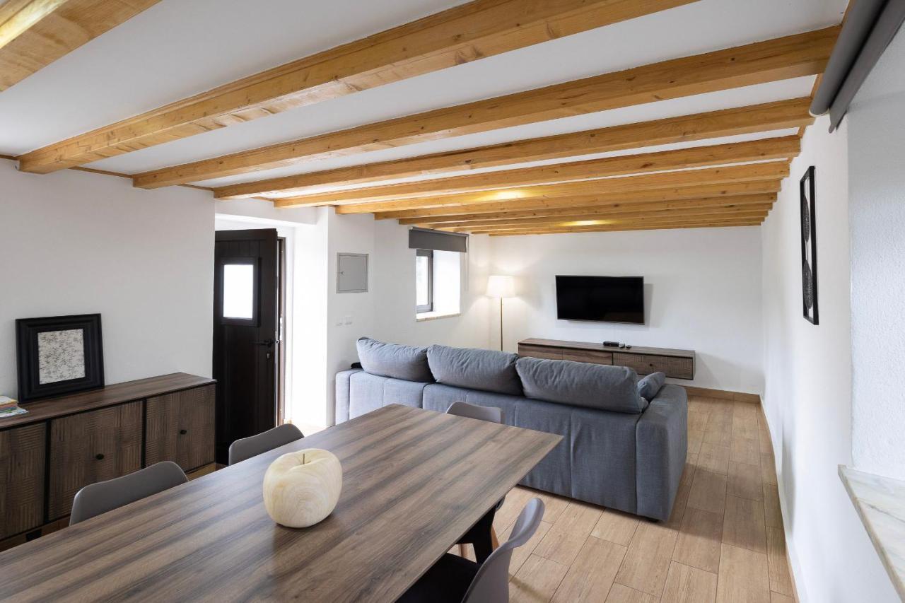 Pomar das Oliveiras - Moradia com Piscina privada e carregamento VE gratuito Carvalhal (Castelo Branco) Exterior foto