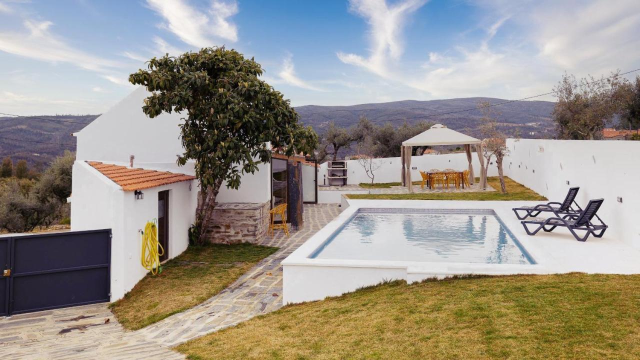 Pomar das Oliveiras - Moradia com Piscina privada e carregamento VE gratuito Carvalhal (Castelo Branco) Exterior foto