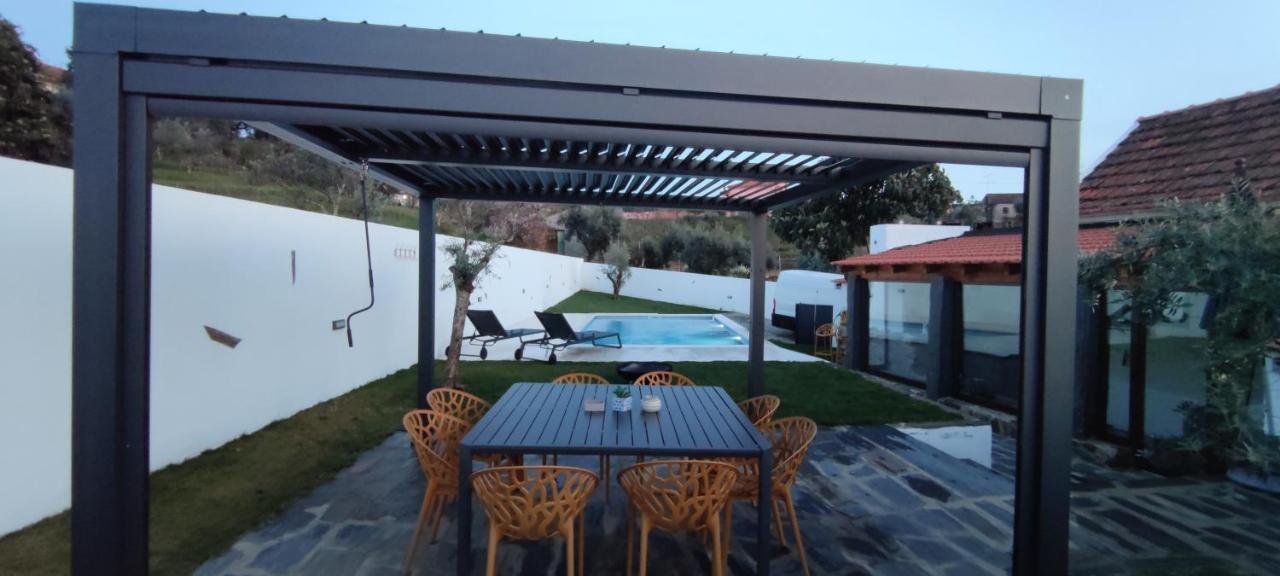 Pomar das Oliveiras - Moradia com Piscina privada e carregamento VE gratuito Carvalhal (Castelo Branco) Exterior foto